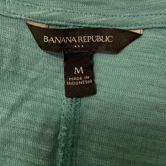 Banana Republic Teal Scoop-neck Short Sleeved T-shirt, size M - Picture 3 of 4